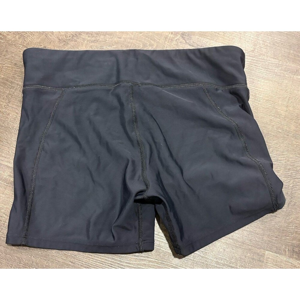 Shorts - Picture 2 of 2